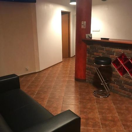Piwnica Hostel Miechów Εξωτερικό φωτογραφία