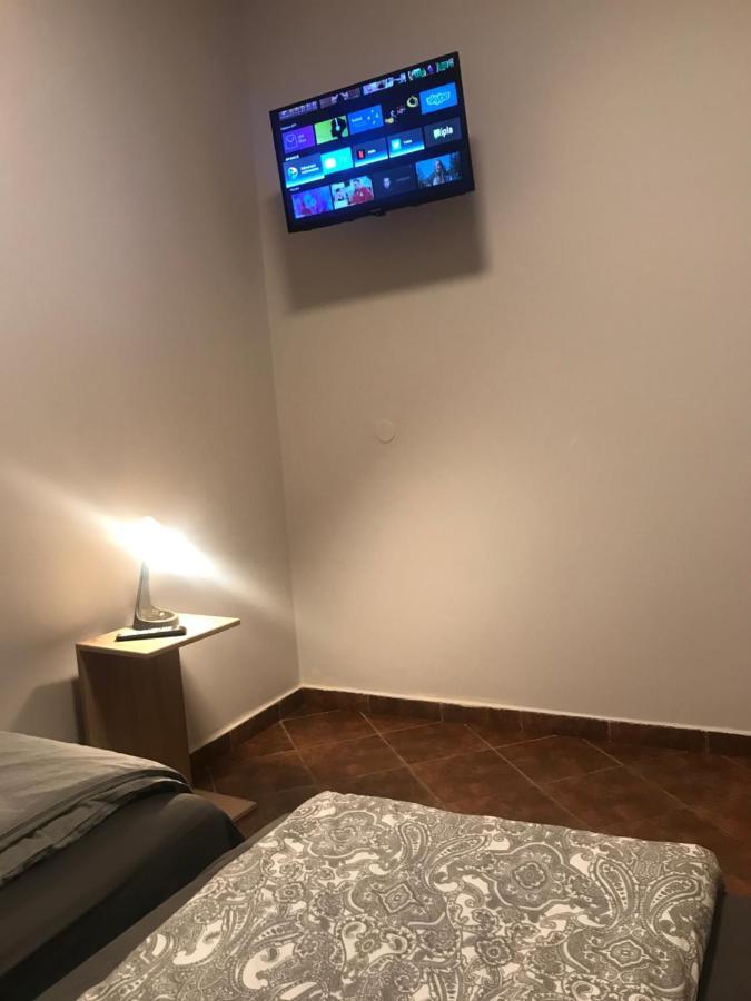 Piwnica Hostel Miechów Εξωτερικό φωτογραφία